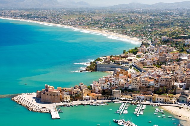 Sicily - Hòn đảo nổi tiếng hoàn mỹ với cảnh sắc đẹp như Sicily - Hòn đảo nổi tiếng hoàn mỹ với cảnh sắc đẹp như "thiên đường" và nền văn hoá độc đáo, lâu đời - Ảnh 1