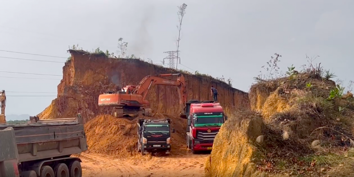 Thái Nguyên: Bất chấp lệnh cấm, tình trạng khai thác đất trái phép vẫn diễn ra công khai tại phường Quyết Thắng