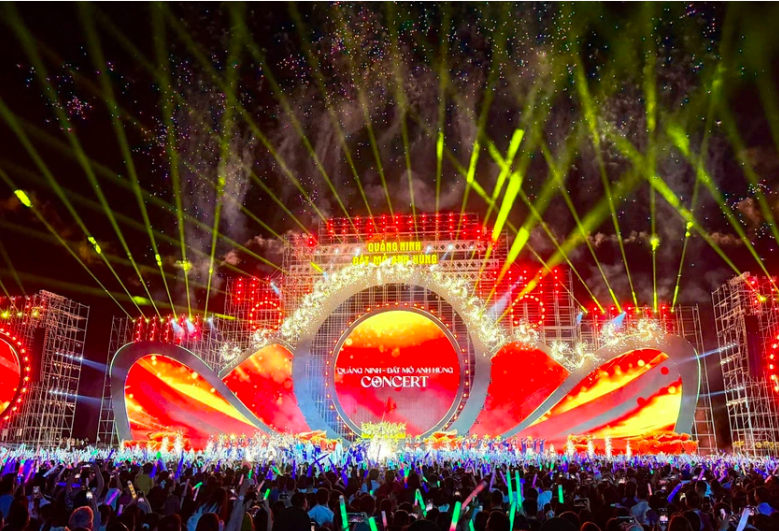 Việc tổ chức các concert góp phần quảng bá hình ảnh Quảng Ninh năng động, sáng tạo, hội nhập - điểm đến hấp dẫn của du lịch, văn hóa và các sự kiện khu vực, quốc gia, quốc tế. Ảnh: CTV Việc tổ chức các concert góp phần quảng bá hình ảnh Quảng Ninh năng động, sáng tạo, hội nhập - điểm đến hấp dẫn của du lịch, văn hóa và các sự kiện khu vực, quốc gia, quốc tế. Ảnh: CTV