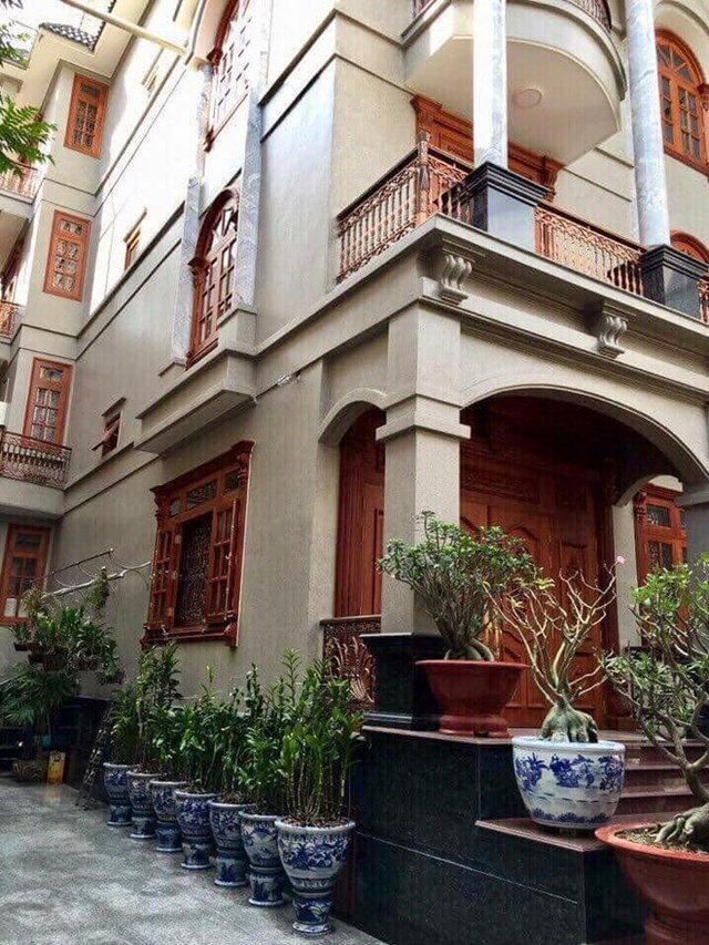 Biệt thự gỗ rao b&aacute;n 55 tỷ đồng.