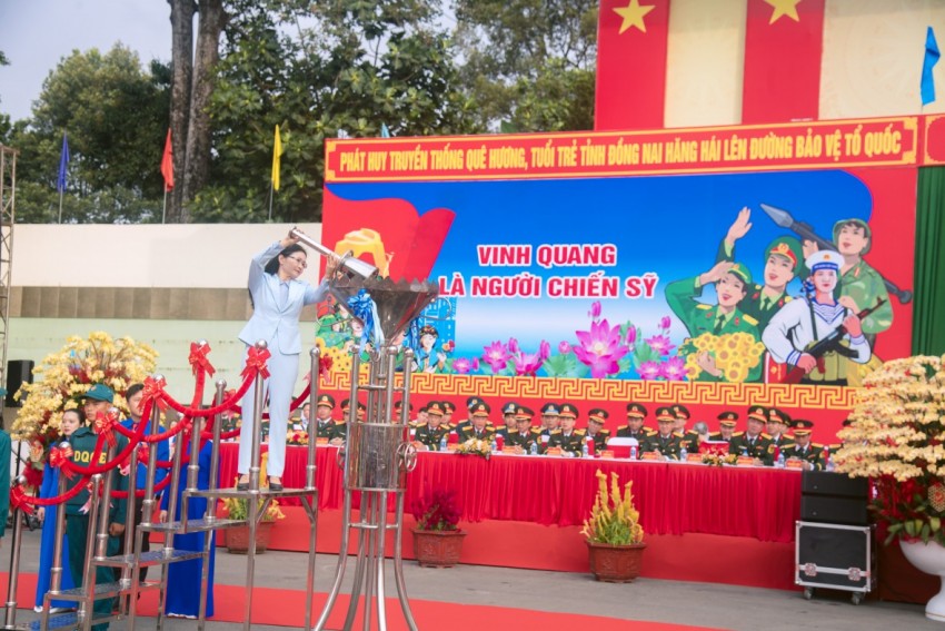 Lễ tòng quân tại Đồng Nai: Ngọn lửa trách nhiệm lan tỏa từ địa phương đến cả nước