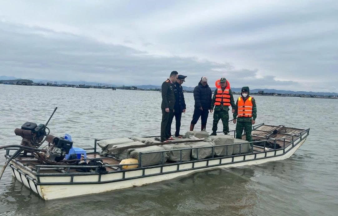 Lực lượng chức năng tỉnh Quảng Ninh đã phát hiện, thu giữ khoảng 800kg nầm lợn đông lạnh.