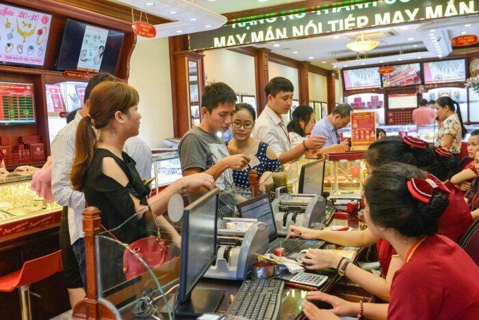 Các thương hiệu tiếp tục xu hướng giảm. Ảnh minh hoạ