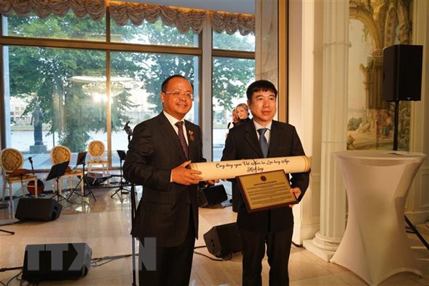 Hiện vật quý về Bác Hồ nhân kỷ niệm 100 năm Người đặt chân tới Liên Xô - Ảnh 1. Hiện vật quý về Bác Hồ nhân kỷ niệm 100 năm Người đặt chân tới Liên Xô - Ảnh 1.