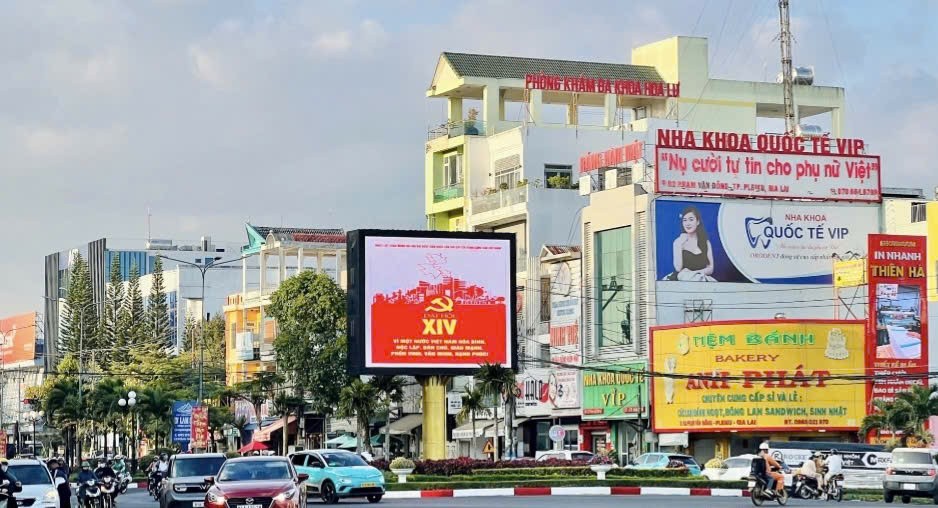 Gia Lai: Rực rỡ cờ hoa hướng về Đại hội XIV của Đảng