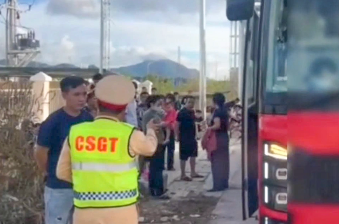 Phát hiện xe khách chở vượt quy định, tài xế và chủ xe bị phạt 90 triệu đồng