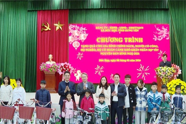 Ấm áp nghĩa tình những hoạt động thăm, tặng quà Tết tại Hưng Yên