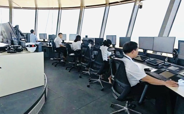 Hệ thống thiết bị điều h&agrave;nh bay vận h&agrave;nh ổn định qua nhiều v&ograve;ng kiểm tra.