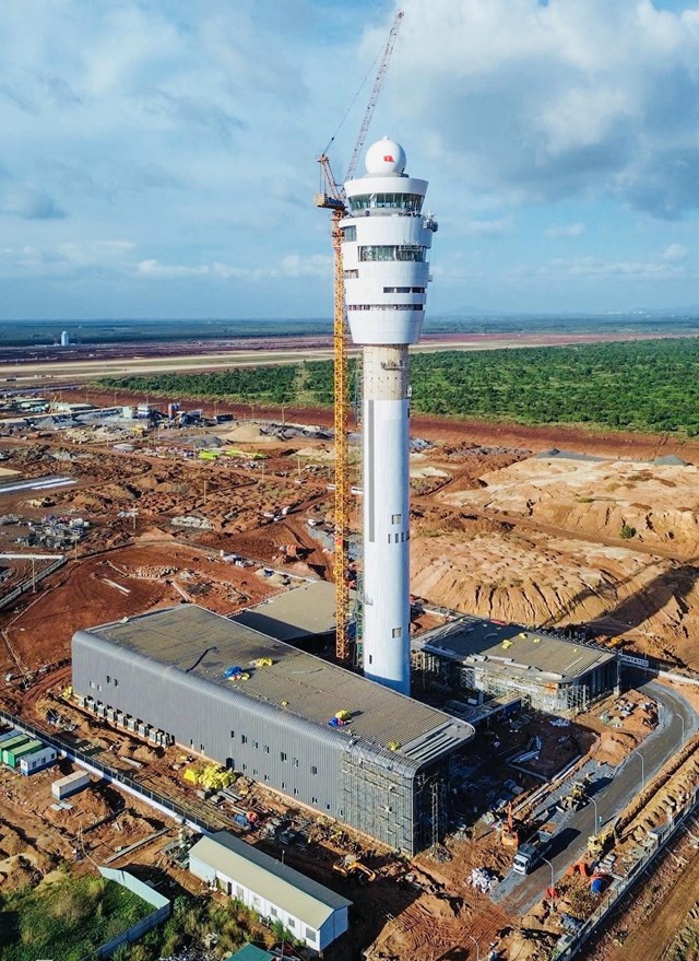 Đ&agrave;i kiểm so&aacute;t kh&ocirc;ng lưu s&acirc;n bay Long Th&agrave;nh sẵn s&agrave;ng trước ng&agrave;y đ&oacute;n chuyến bay đầu ti&ecirc;n.