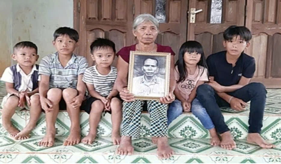 A Sanh và Huyền thoại người lái đò trên sông Pô Cô A Sanh và Huyền thoại người lái đò trên sông Pô Cô