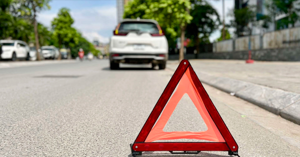 Nguyên tắc an toàn ít người chú ý khi dừng xe khẩn cấp trên đường cao tốc