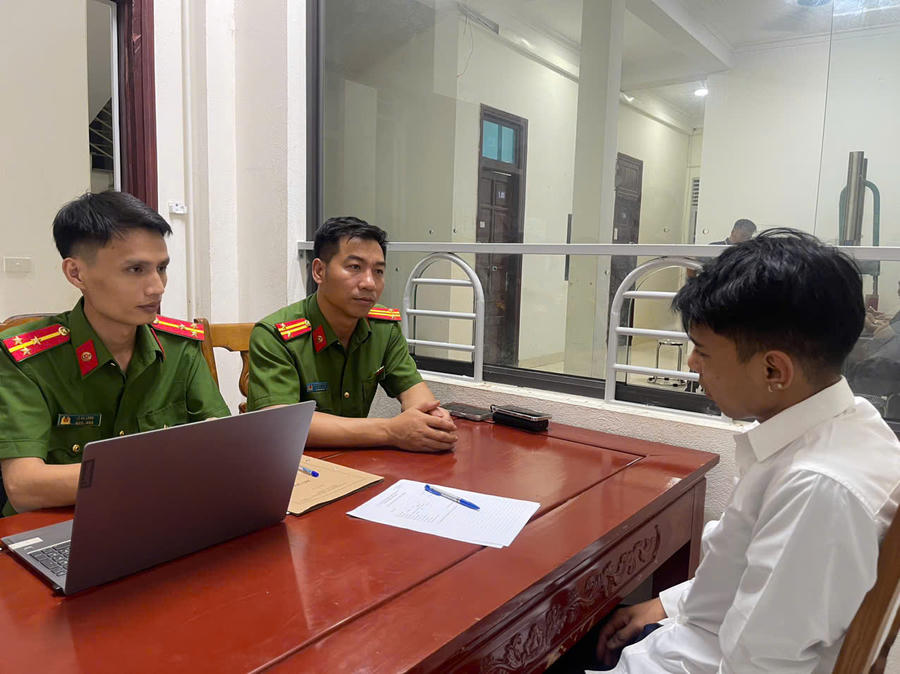 Cơ quan Công an làm việc với các đối tượng.