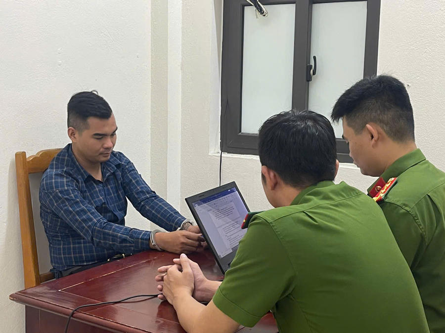 Đối tượng tại cơ quan Công an.