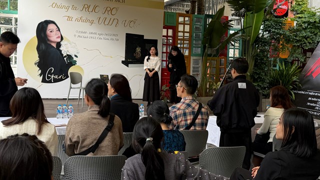 Ra mắt sách ‘Chúng ta rực rỡ từ những vụn vỡ\’ của tác giả Gari Nguyễn