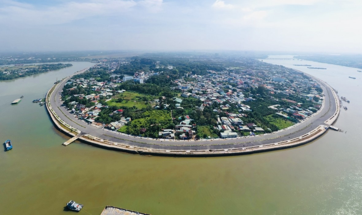 Đường ven sông có biệt thự 100 tuổi ở Đồng Nai sắp thông xe