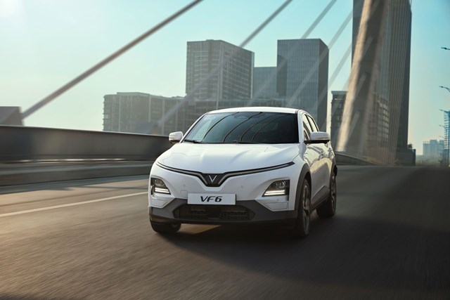 Nhận quà khủng, chủ xe VF 6 chốt cọc với mức giá từ 579 triệu đồng - Ảnh 2