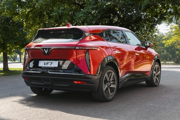 Chủ xe VinFast VF 7 hài lòng với loạt trang bị vượt phân khúc - Ảnh 3