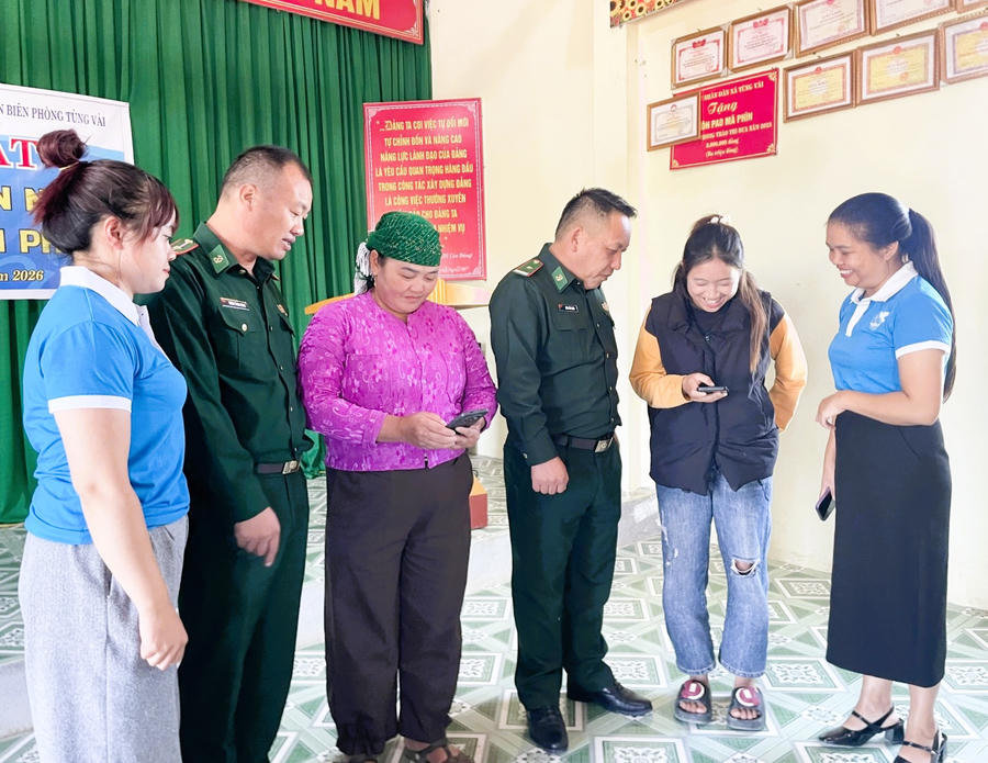 Đồn Biên phòng Tùng Vài đồng hành cùng phụ nữ biên cương trong phát triển kinh tế, giảm nghèo bền vững. Ảnh: Hoàng Chính