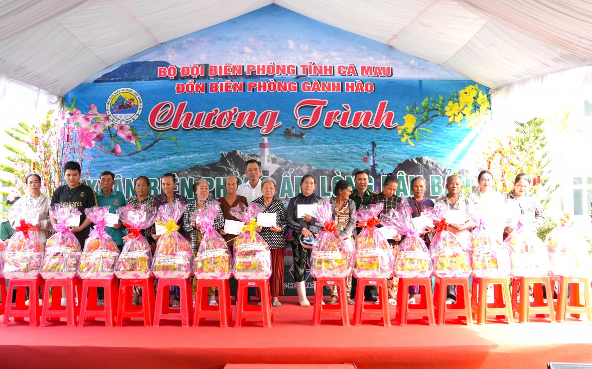 BĐBP Cà Mau: 10 năm bền bỉ đồng hành phát triển kinh tế - xã hội nơi tuyến đầu biển, đảo BĐBP Cà Mau: 10 năm bền bỉ đồng hành phát triển kinh tế - xã hội nơi tuyến đầu biển, đảo