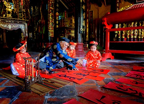 GIẢI MÃ GIA LỄ VIỆT NAM TRONG KỶ NGUYÊN SỐ: NHU CẦU NGHIÊN CỨU, PHỤC HỒI VÀ PHÁT TRIỂN HỆ VĂN HÓA GIA ĐÌNH TRUYỀN THỐNG VÀ HIỆN ĐẠI