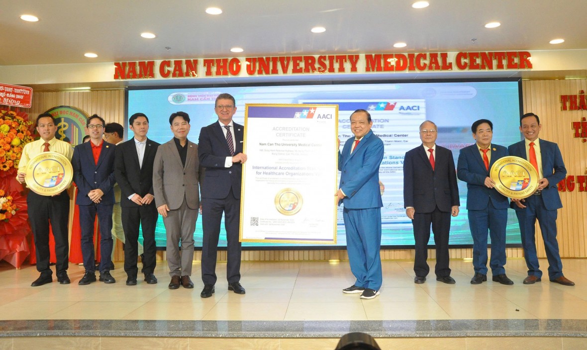 Bệnh viện Đại học Nam Cần Thơ đạt chứng nhận tiêu chuẩn chất lượng AACI Hoa Kỳ Bệnh viện Đại học Nam Cần Thơ đạt chứng nhận tiêu chuẩn chất lượng AACI Hoa Kỳ