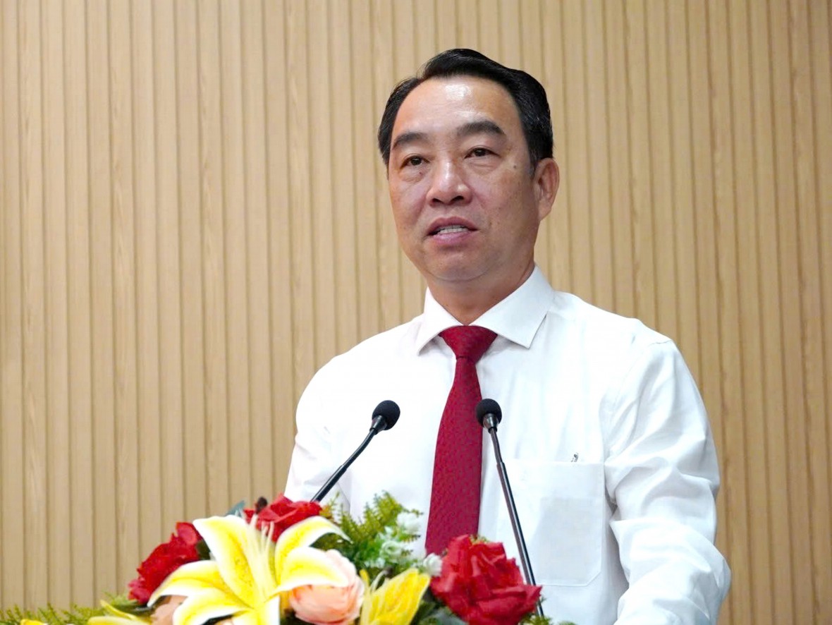 Hạ tầng “mở lối”, Cà Mau quyết tâm thành cực tăng trưởng ở địa đầu cực Nam Tổ quốc Hạ tầng “mở lối”, Cà Mau quyết tâm thành cực tăng trưởng ở địa đầu cực Nam Tổ quốc