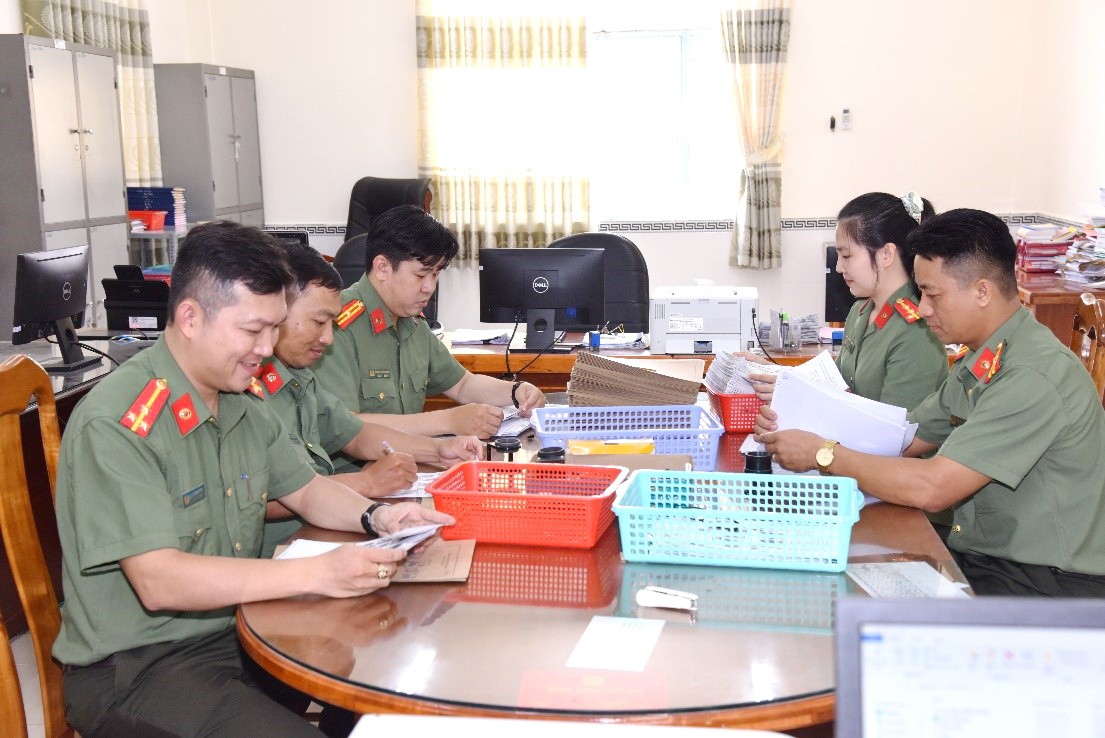 Hiệu quả công tác quản lý lý lịch tư pháp tại Cà Mau sau gần một năm chuyển giao thực hiện Hiệu quả công tác quản lý lý lịch tư pháp tại Cà Mau sau gần một năm chuyển giao thực hiện