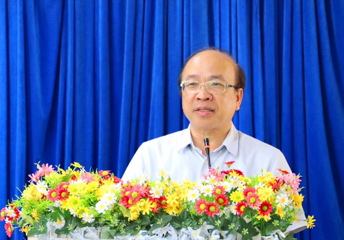 Ứng cử viên ĐBQH tiếp xúc cử tri xã Đá Bạc, lắng nghe kiến nghị của Nhân dân