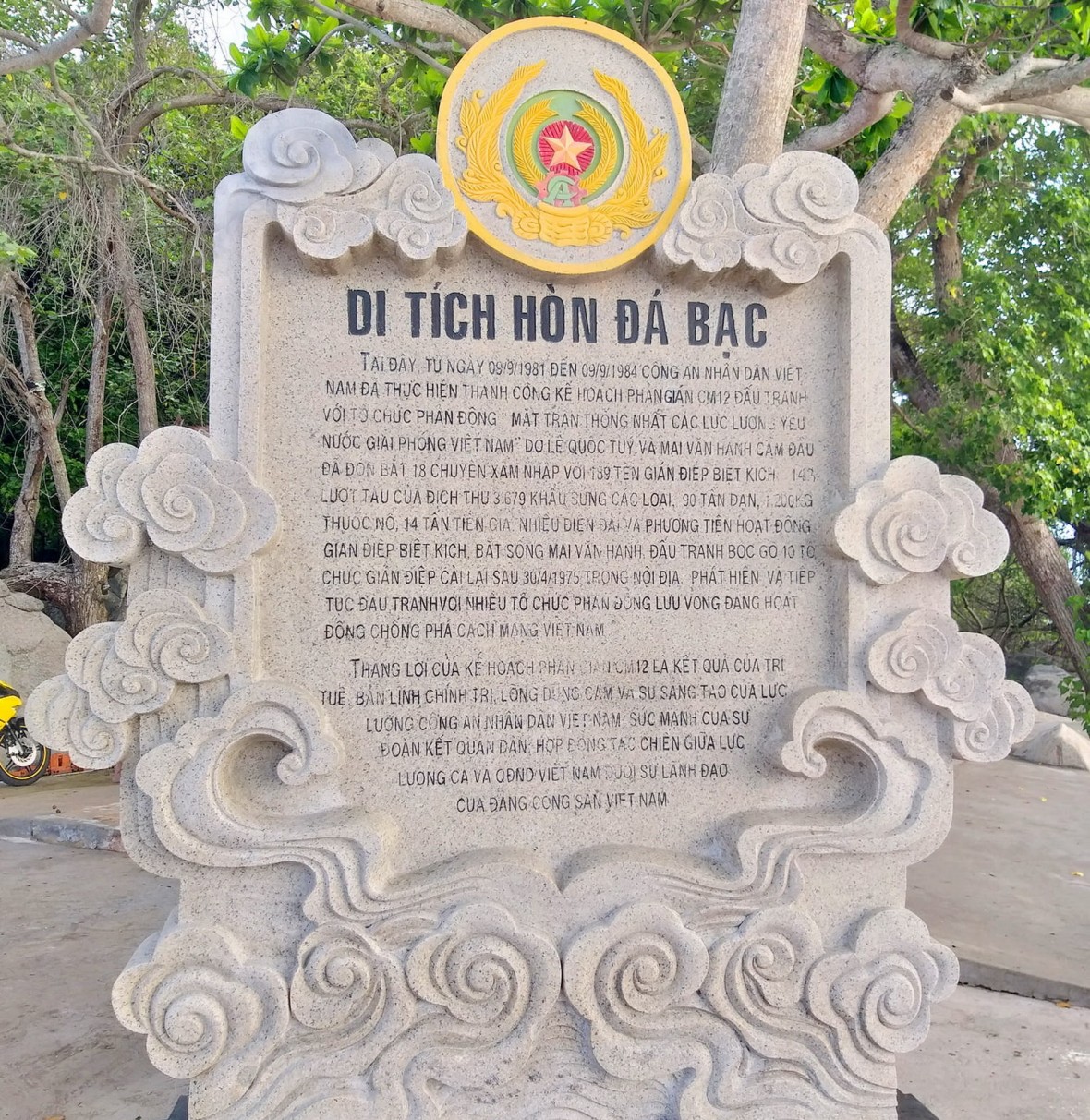 Ứng cử viên ĐBQH tiếp xúc cử tri xã Đá Bạc, lắng nghe kiến nghị của Nhân dân