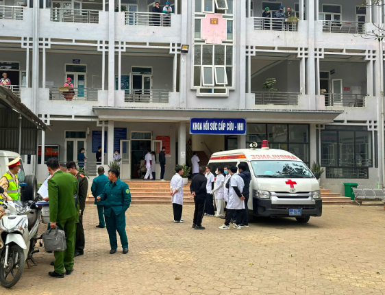 Hiện trường vụ tai nạn thảm khốc tại Lào Cai khiến nhiều người thương vong Hiện trường vụ tai nạn thảm khốc tại Lào Cai khiến nhiều người thương vong