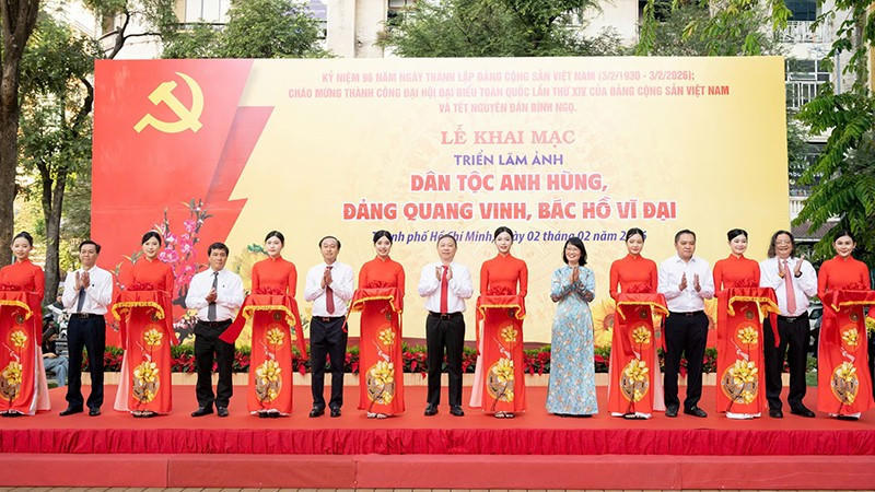 Thành phố Hồ Chí Minh triển lãm mừng 96 năm Ngày thành lập Đảng. (Ảnh: BVHTT&DL).