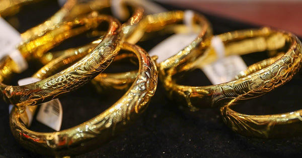 Giá vàng bứt phá mạnh, vượt mốc 4.600 USD/ounce trong phiên biến động