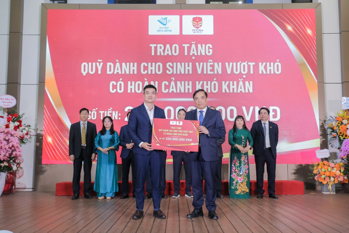 Trường Đại học Hòa Bình: Trao Quyết định bổ nhiệm Hiệu trưởng và ký kết hợp tác với các đối tác chiến lược