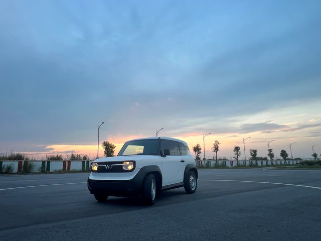 Mẫu xe VF 3 dự đo&aacute;n sẽ &ldquo;l&agrave;m mưa l&agrave;m gi&oacute;&rdquo; thị trường. &nbsp;