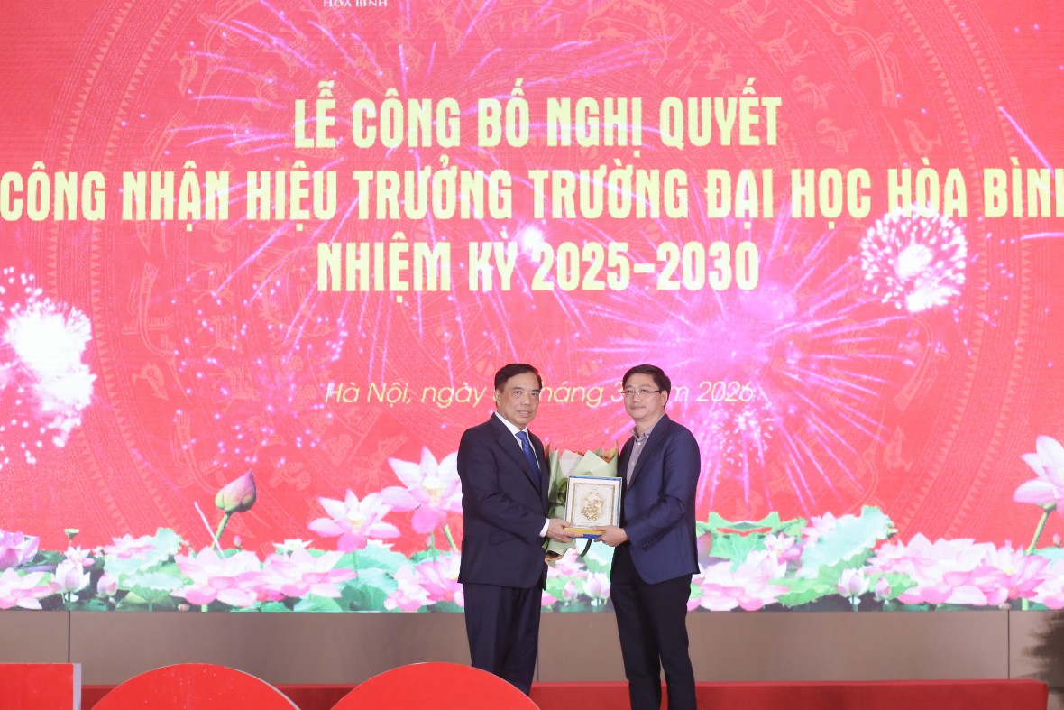 Trường Đại học Hòa Bình: Trao Quyết định bổ nhiệm Hiệu trưởng và ký kết hợp tác với các đối tác chiến lược