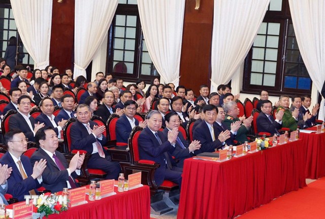 Tổng B&iacute; thư T&ocirc; L&acirc;m v&agrave; c&aacute;c đại biểu tham dự hội nghị - Ảnh: TTXVN