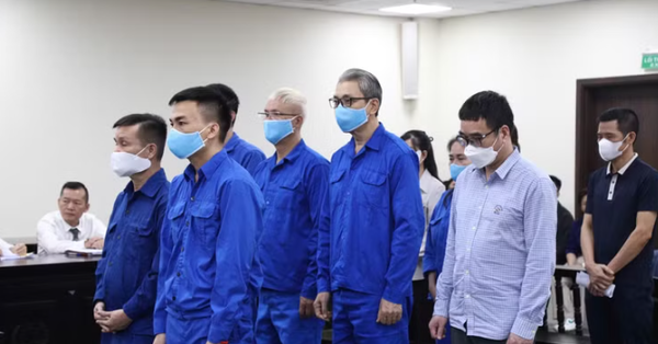 Hoãn phiên tòa xét xử cựu Phó Chủ tịch tỉnh Thanh Hóa Lê Đức Giang cùng 10 bị cáo