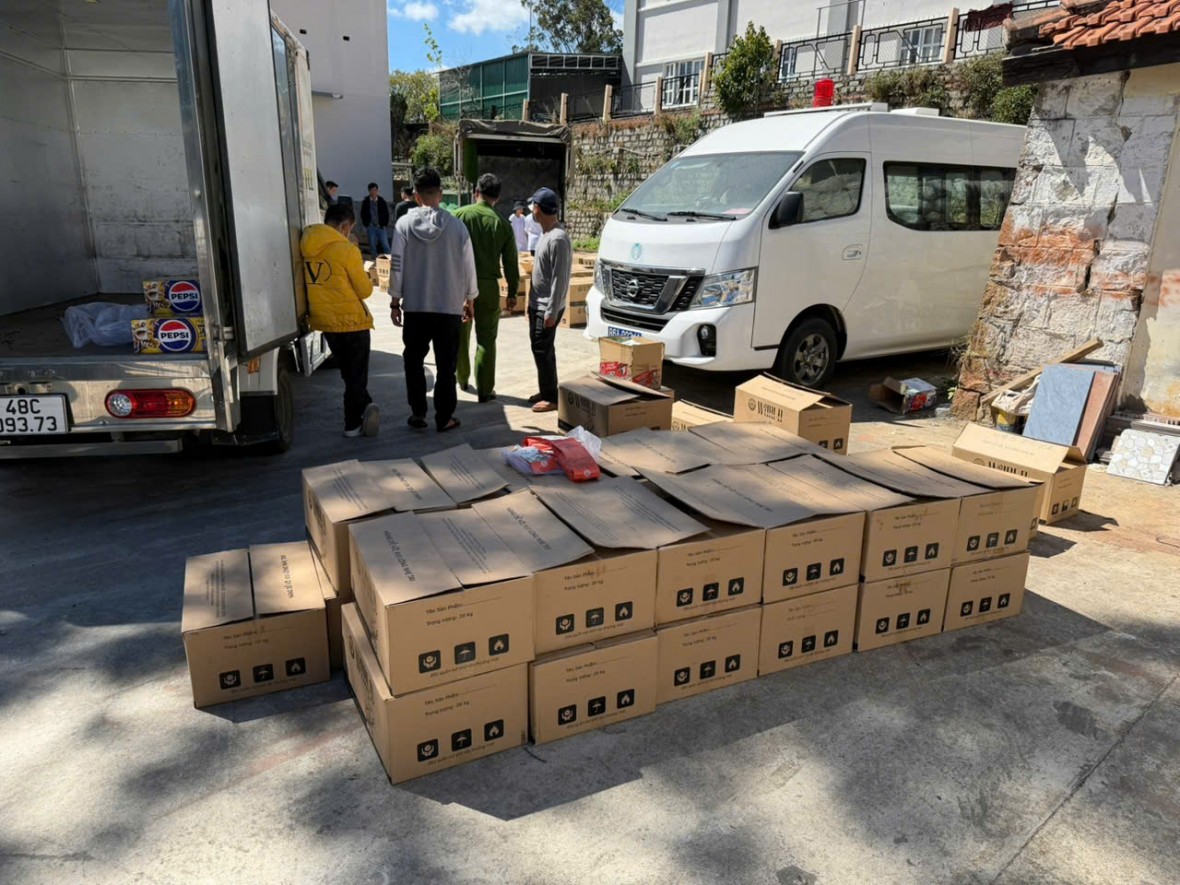 Phát hiện cơ sở sản xuất hơn 7 tấn cà phê nghi giả tại Lâm Đồng