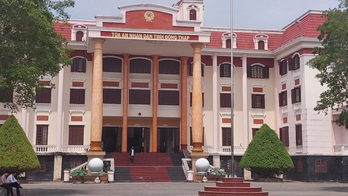 Tiếp vụ “Đòi lại tài sản” ở Thành phố Hồng Ngự, Đồng Tháp: Bị đơn đề nghị kháng nghị giám đốc thẩm Tiếp vụ “Đòi lại tài sản” ở Thành phố Hồng Ngự, Đồng Tháp: Bị đơn đề nghị kháng nghị giám đốc thẩm