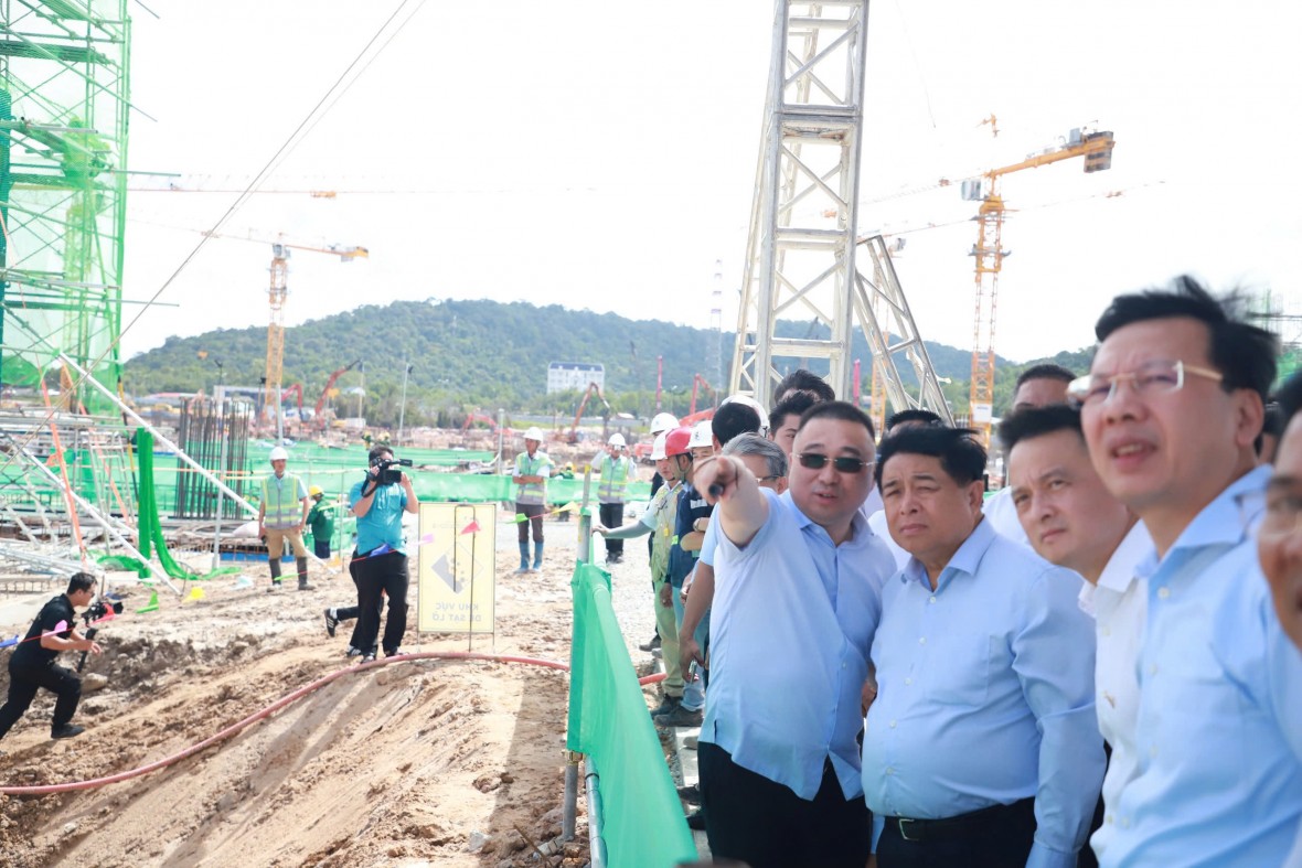 “Chạy đua “Chạy đua