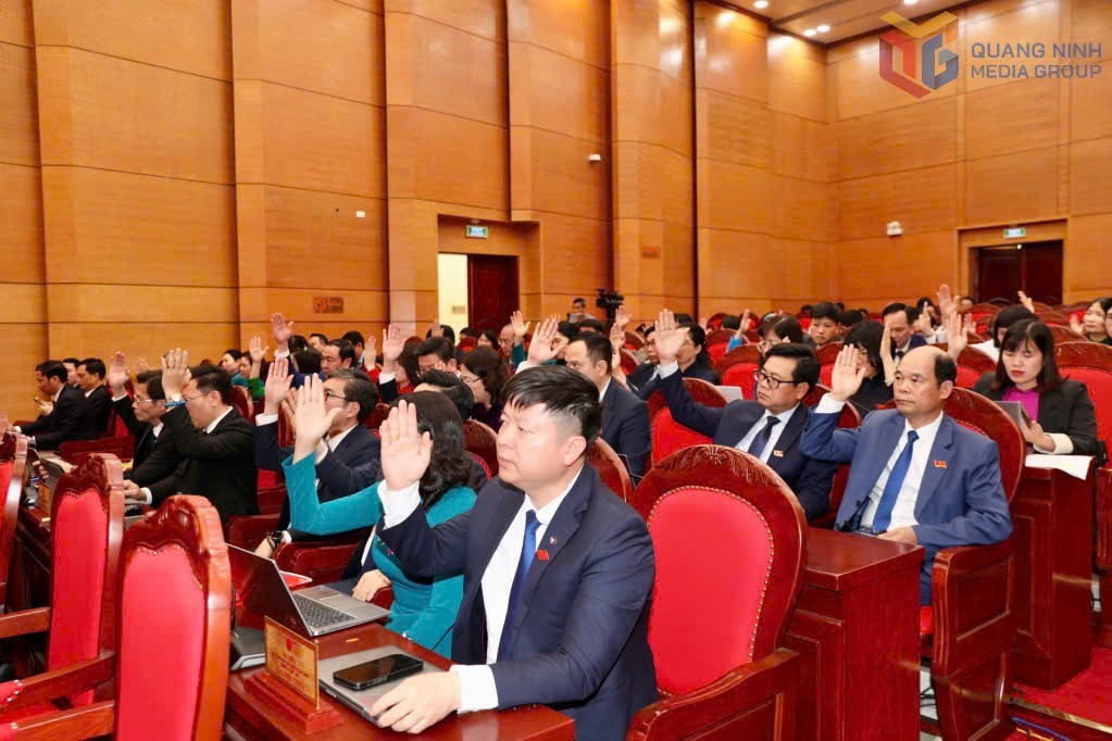 HĐND Quảng Ninh thông qua 9 nghị quyết, tạo động lực tăng trưởng năm 2026
