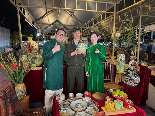 Gốm Bát Tràng trong không gian số: Khi câu chuyện tinh hoa làng nghề được lan tỏa - Ảnh 2