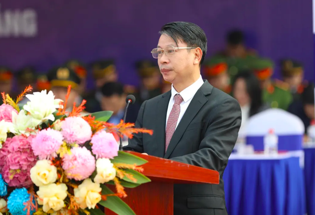 ông Nguyễn Khắc Hiếu – Phó Chủ tịch UBND tỉnh Phú Thọ ghi nhận và biểu dương tinh thần trách nhiệm, sự chủ động, nỗ lực của cán bộ, chiến sĩ Công an tỉnh trong công tác huấn luyện, sẵn sàng chiến đấu.