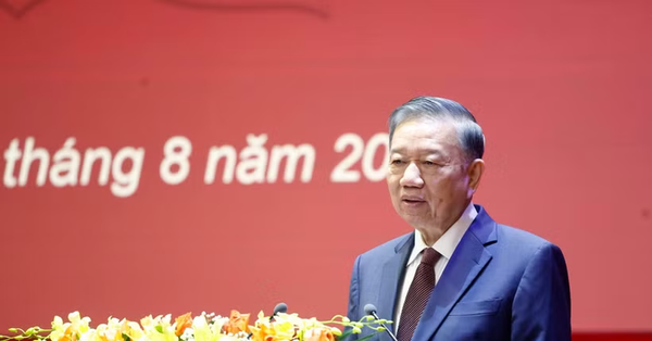 Tổng Bí thư, Chủ tịch nước dự khai mạc Chương trình bồi dưỡng kiến thức đối với Ủy viên TW Đảng khóa XIV