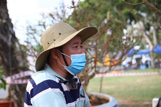 Những cây mai bạc tỷ tại chợ hoa xuân TP HCM - Ảnh 2 Những cây mai bạc tỷ tại chợ hoa xuân TP HCM - Ảnh 2