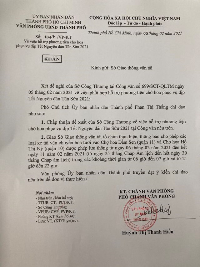 UBND TP HCM c&oacute; văn bản hỗ trợ việc vận chuyển hoa v&agrave;o nội th&agrave;nh để ti&ecirc;u thụ hoa Đ&agrave; Lạt thuận lợi hơn.
