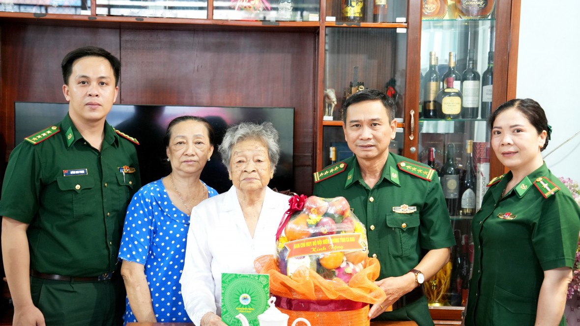 BĐBP Cà Mau tổ chức nhiều hoạt động chính sách kỷ niệm Ngày thành lập QĐNDVN