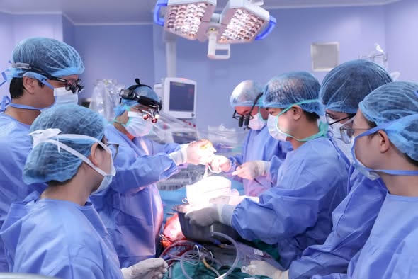 Làm chủ kỹ thuật ghép tạng- nâng tầm y học Việt Nam