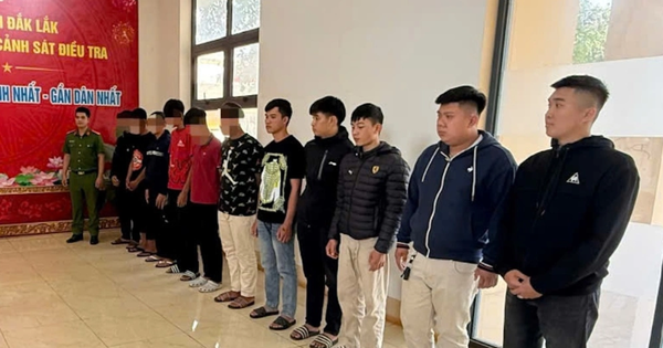 Khởi tố 13 người sau vụ mang dao, rựa rượt đuổi nhau trên phố ở Đắk Lắk
